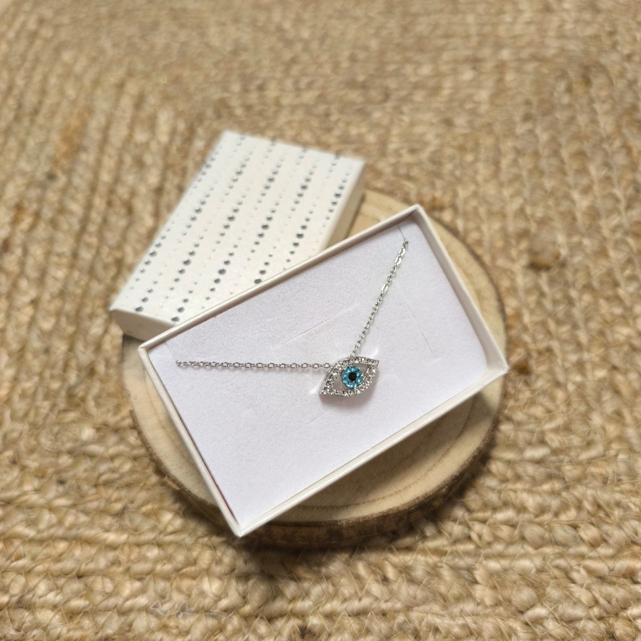 COLLAR azulado